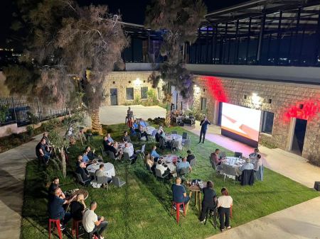 إفتتاح مركز الابتكار والحداثة الأول في المجتمع العربي Hasoub Garage